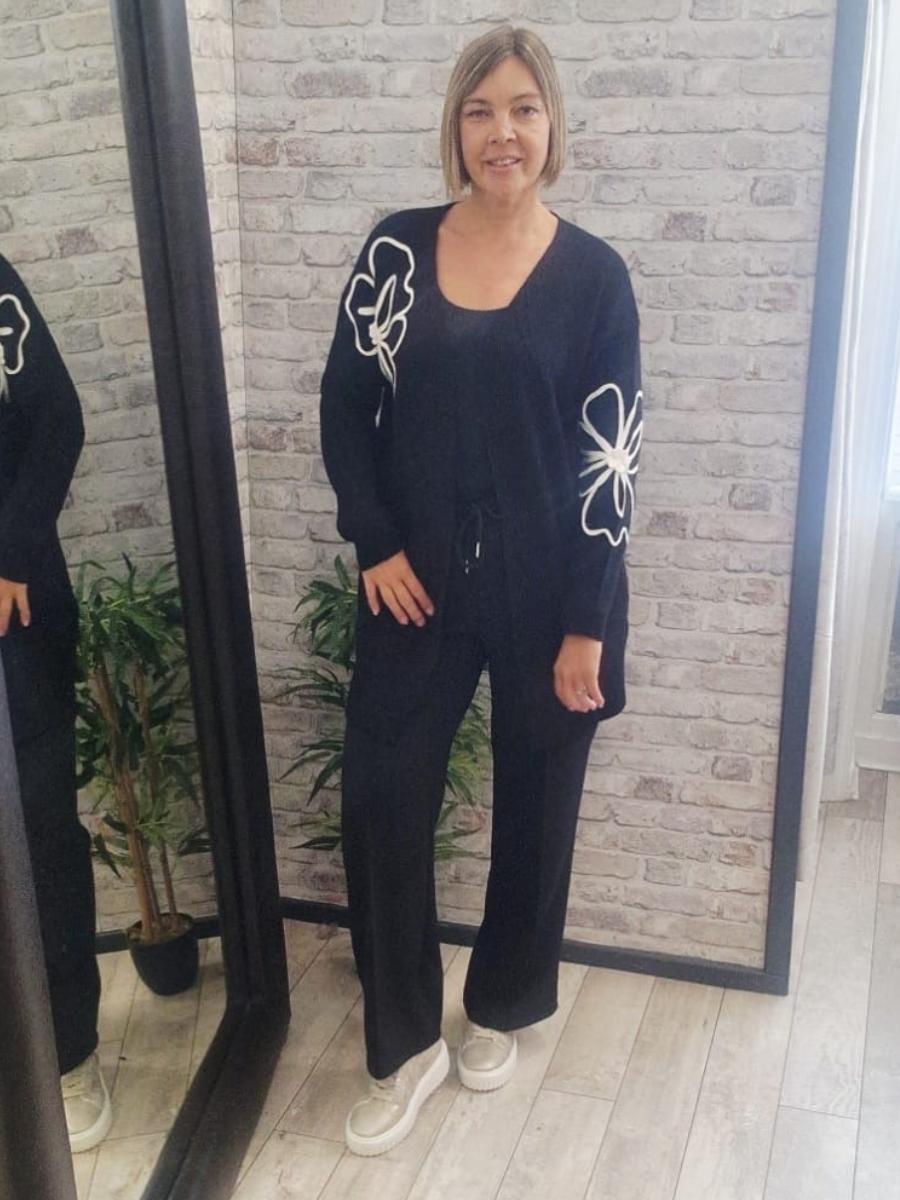 Contrast Flower Cardigan - Bold contrasting design on the sleeves