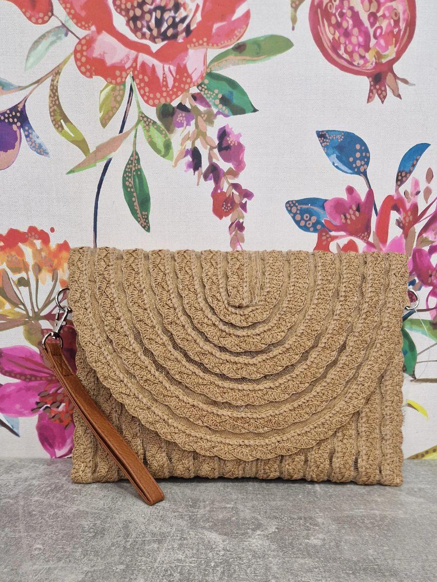 Contrast Strap Straw Bag