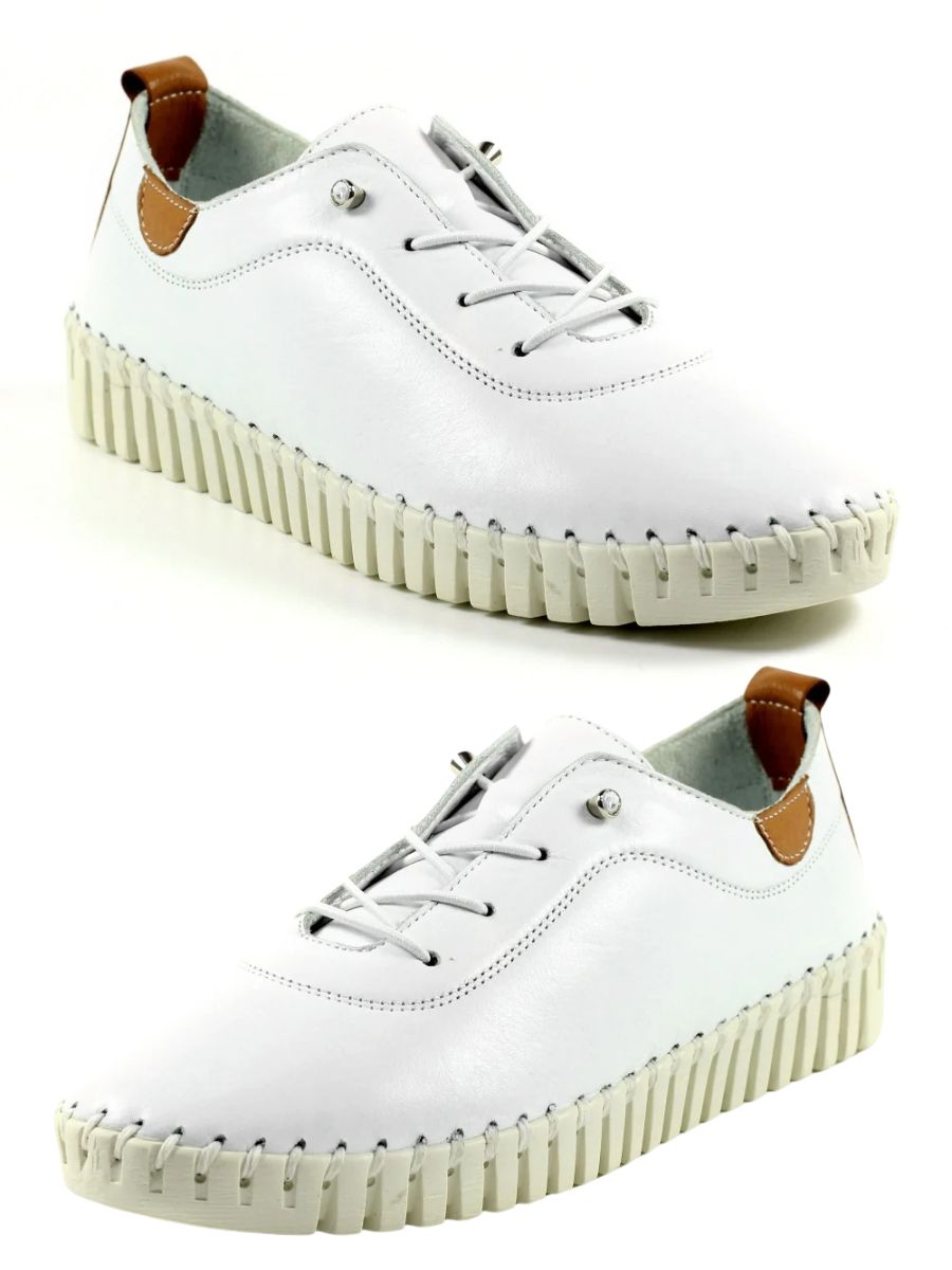White Lunar Flamborough Leather Plimsoll
