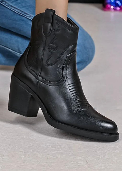Cowboy Boots - Western Style with Embroidery to the Ankle