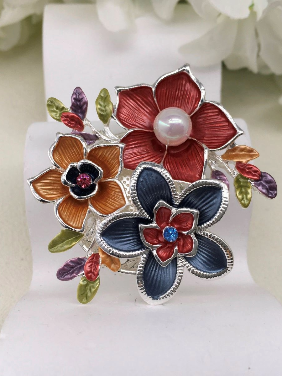 Magnetic Brooch - Trio Flower Design in 3 Colour Options - Multi