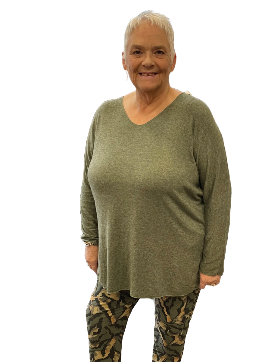 Neck Lightweight Knit - Versatile & Comfortable Clothing