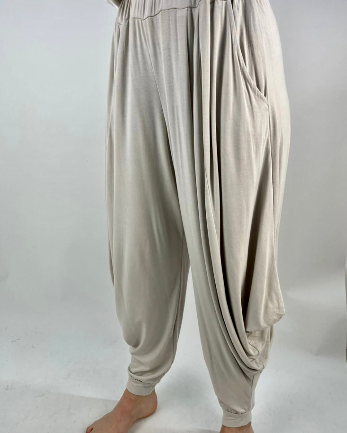Italian Jersey Harem pants with elasticated waist and side pockets, made in Italy, viscose-elastane fabric, one size fits UK 10-18.