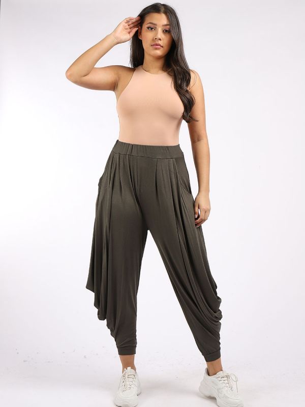 Italian Jersey Harem pants with elasticated waist and side pockets, made from viscose and elastane.