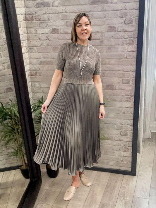 Short Sleeve Pleated Jumper Dress