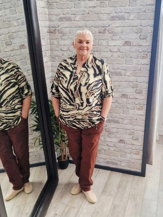 Abstract Slinky V Neck Top