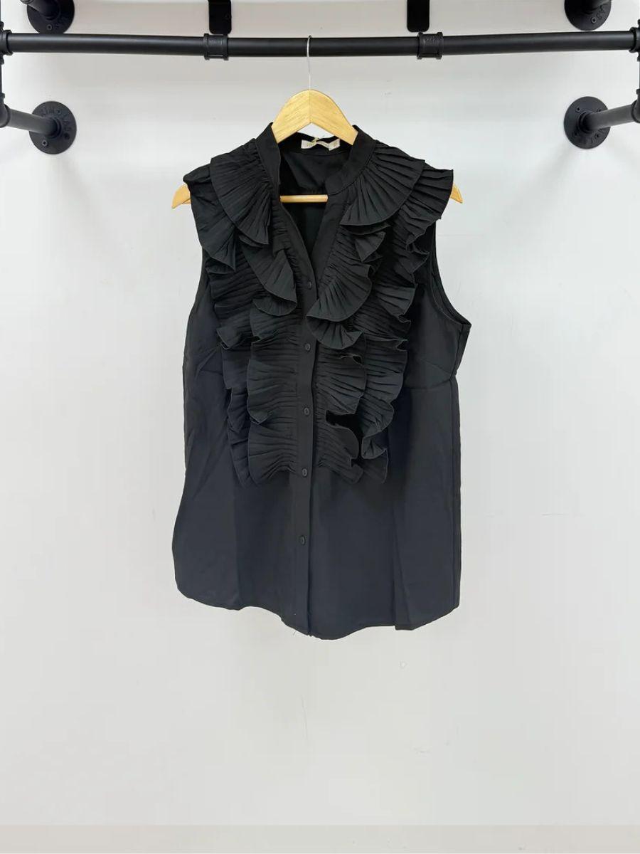 Sleeveless Ruffle Shirt