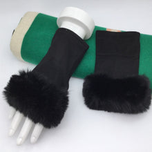 Load image into Gallery viewer, Fingerless Faux Fur Glove
