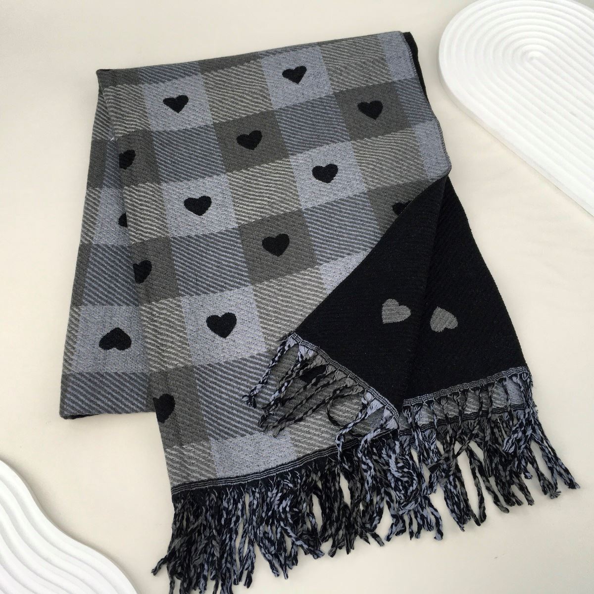 Heart Cashmere Winter Scarf - Super soft and cosy in a vibrant design.