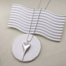 Load image into Gallery viewer, Simple Heart Long Necklace
