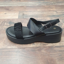 Load image into Gallery viewer, Lightweight Black Chunky Sandal
