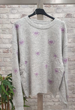 Load image into Gallery viewer, Outline Heart Jumper
