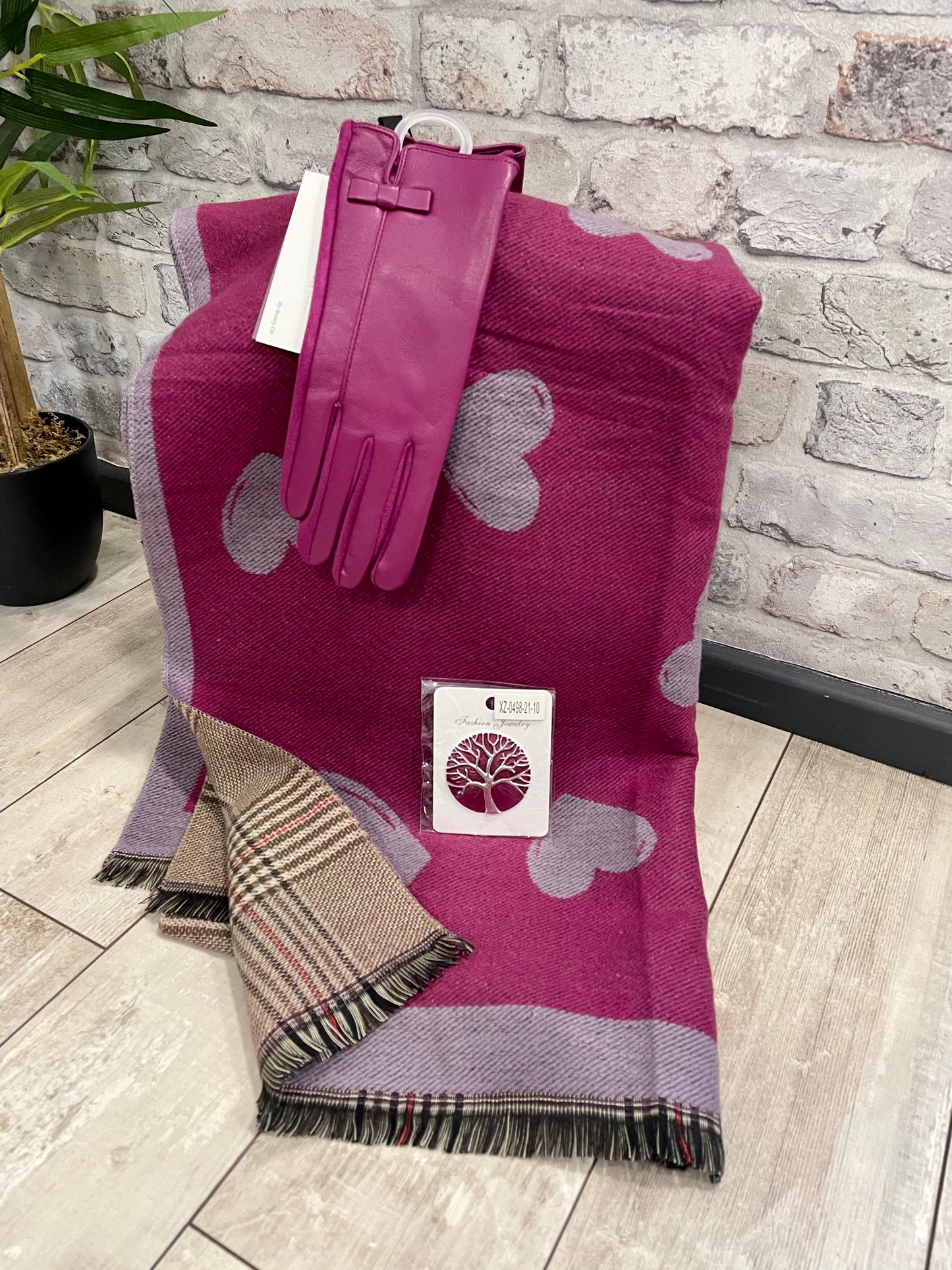 Magenta Gloves, Scarf and Brooch