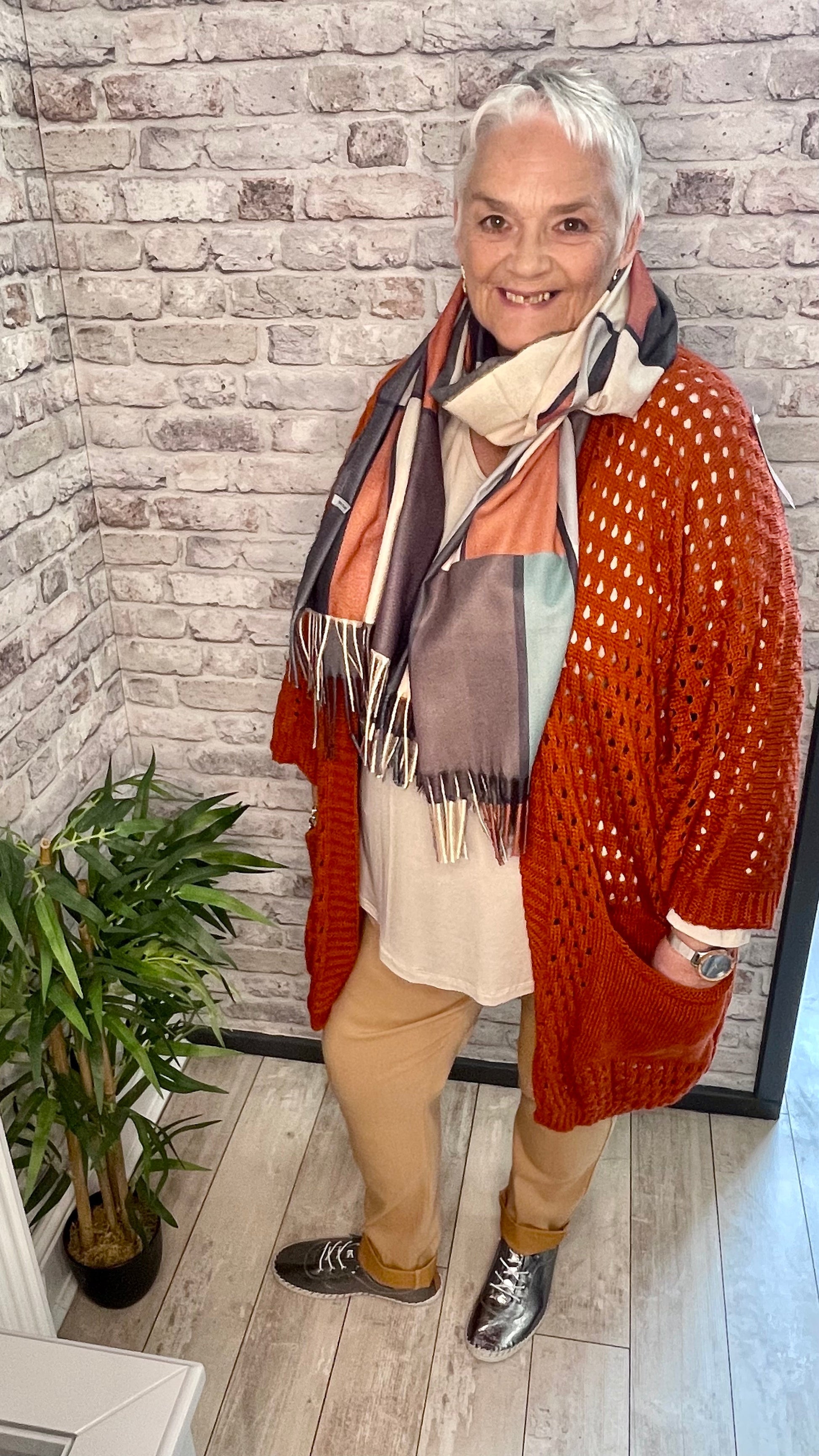 Open Stitch Star Cardigan - Stylish and Versatile Knitwear