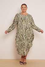 Load image into Gallery viewer, Long Cocoon Pocket Dress
