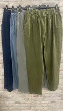 Load image into Gallery viewer, Classic Linen Mix Trouser
