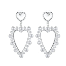 Load image into Gallery viewer, Pearl Beads Heart Earrings
