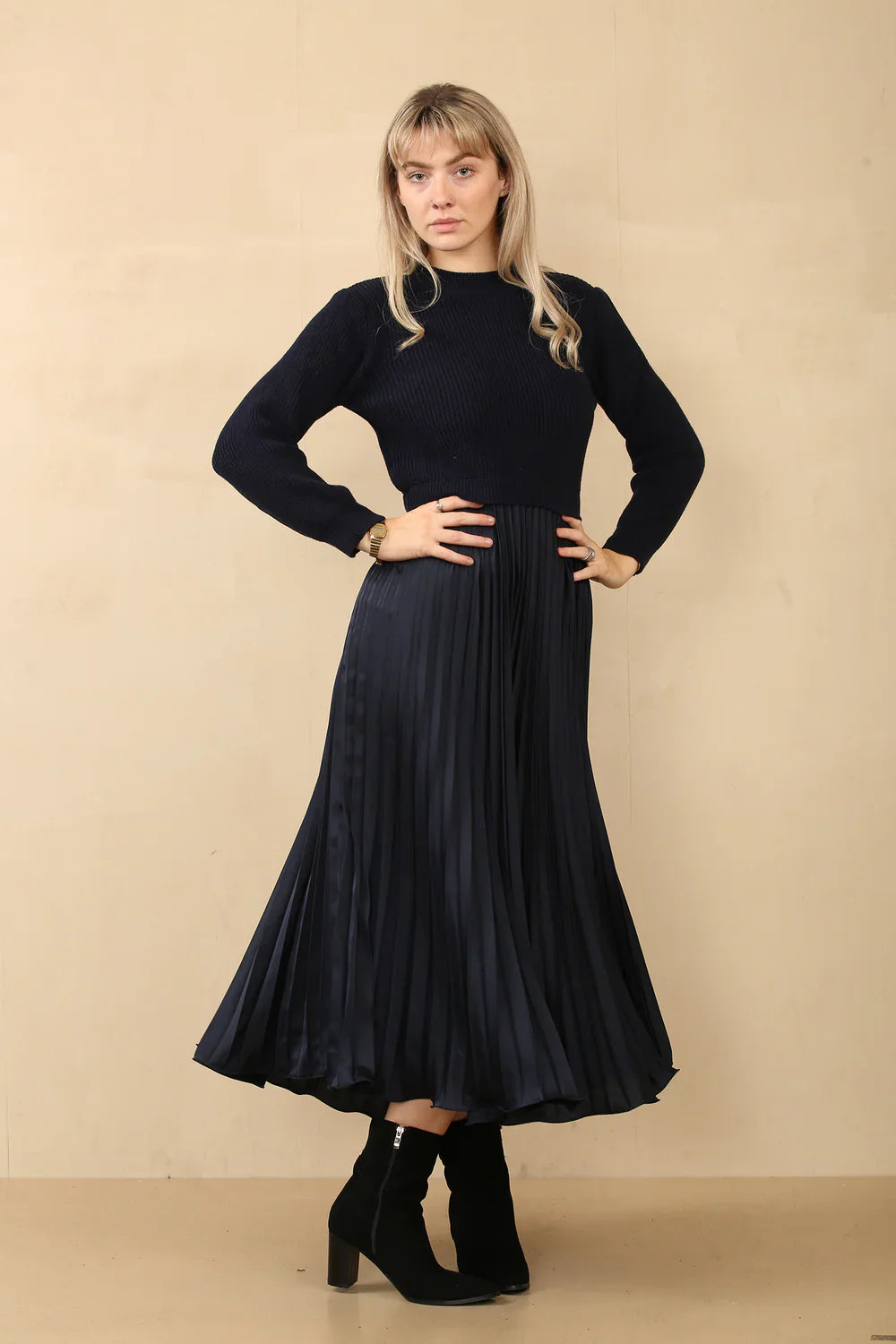 Pleated Jumper Dress Bou chique