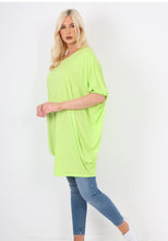 Load image into Gallery viewer, Plain Batwing Sleeve Top
