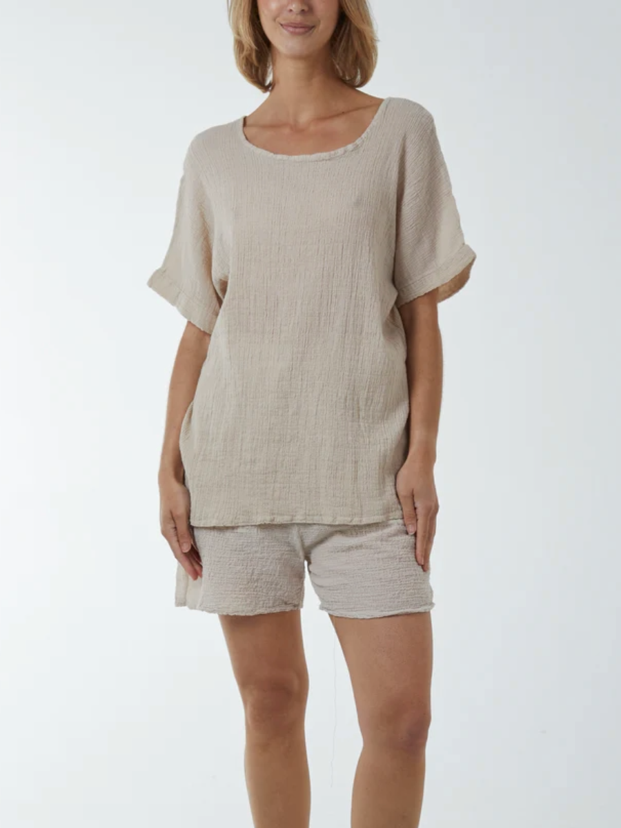 Crinkle Top and Shorts Set made from 95% cotton and 5% elastane.