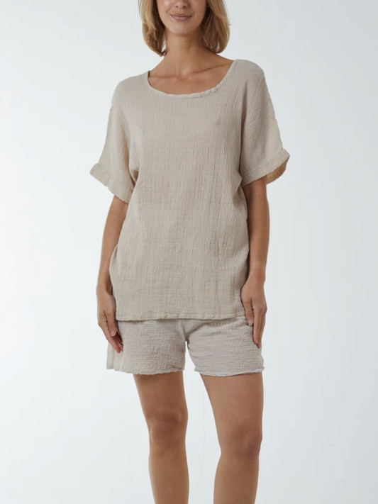 Crinkle Top and Shorts Set made from 95% cotton and 5% elastane.