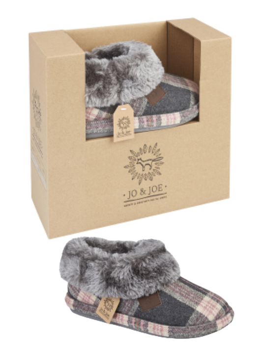 Glenroyal Pebble Gift Boxed Slippers with tartan design and fur collar.