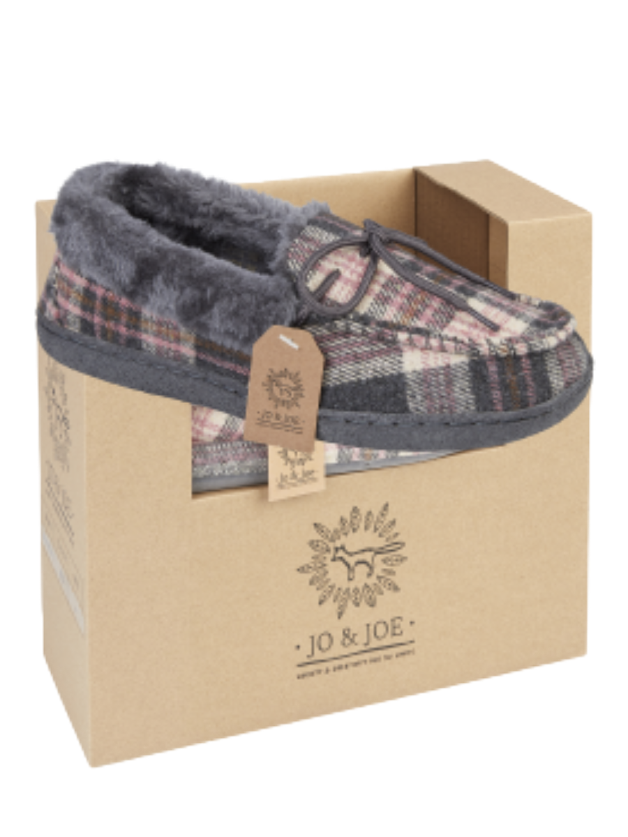 Pembroke Pebble Gift Boxed Slippers with tartan design and fleecy lining.