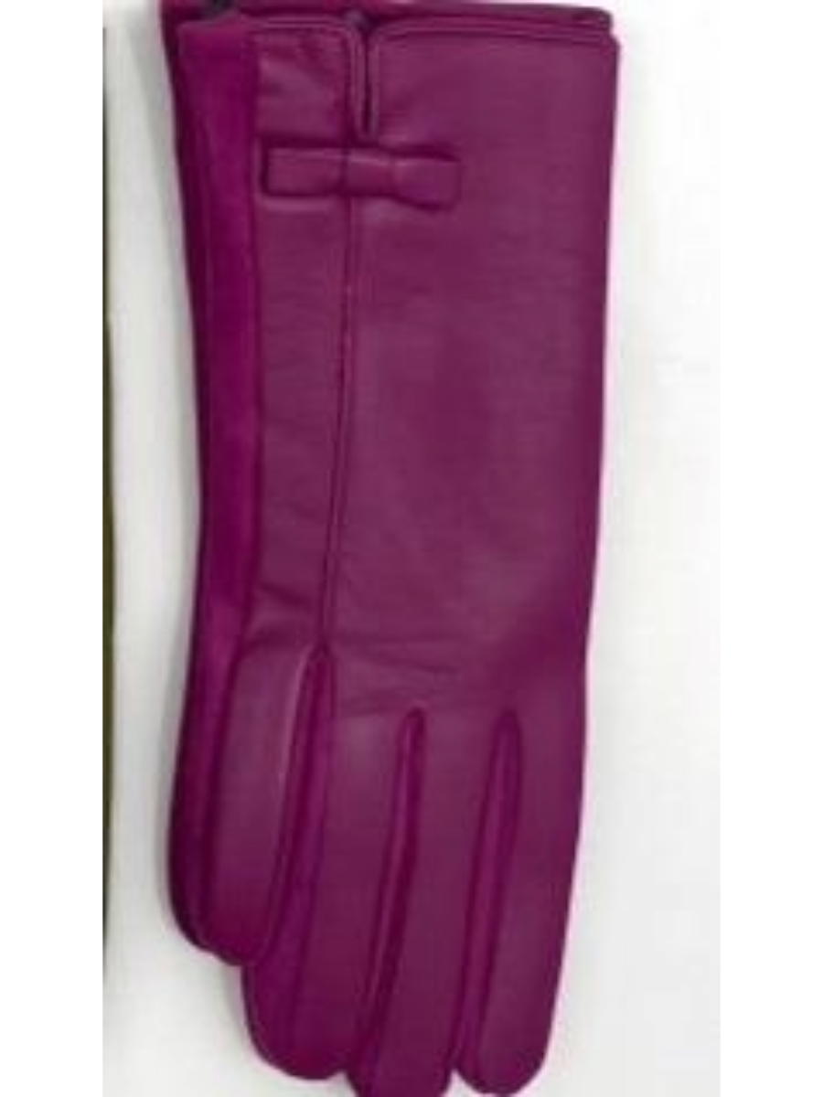 Magenta Gloves, Scarf and Brooch