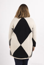 Load image into Gallery viewer, Diamond Pattern Open Cardigan
