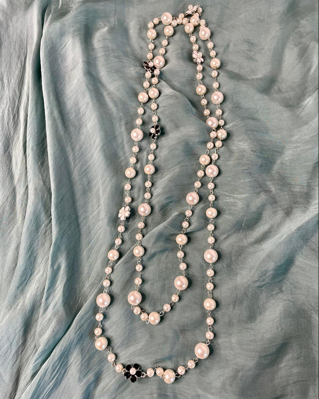 Pearl and Daisy Necklace