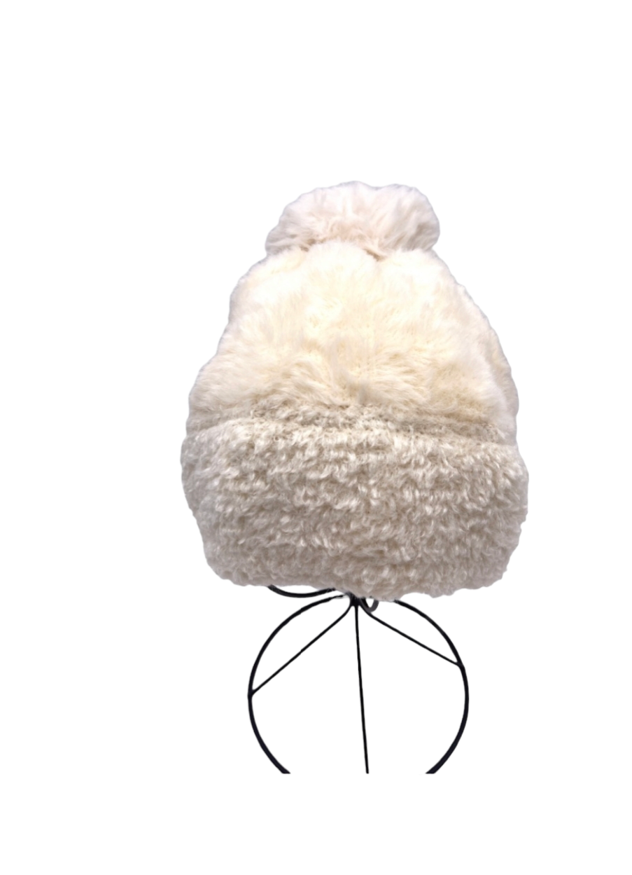 Fleece lined removable pom pom hat, 100% acrylic.