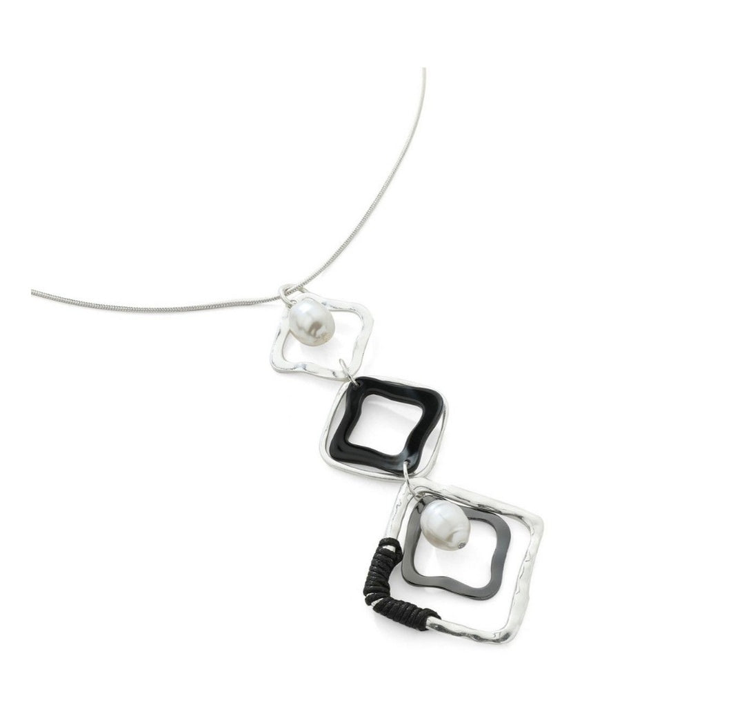Long Pearl Diamond Shape Necklace
