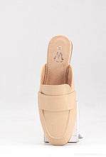 Load image into Gallery viewer, Mule Loafer - 4 Colours
